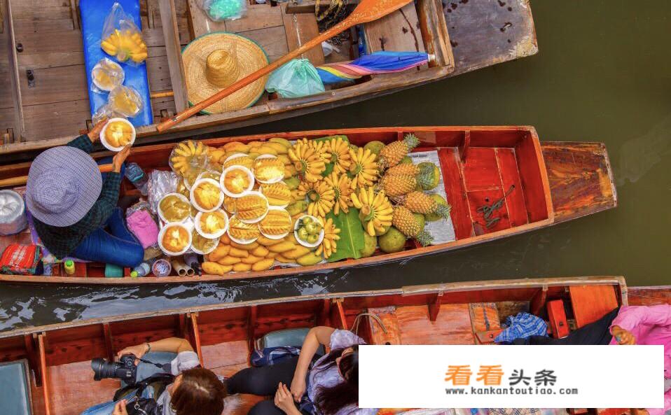 跟团去泰国游团费是多少？