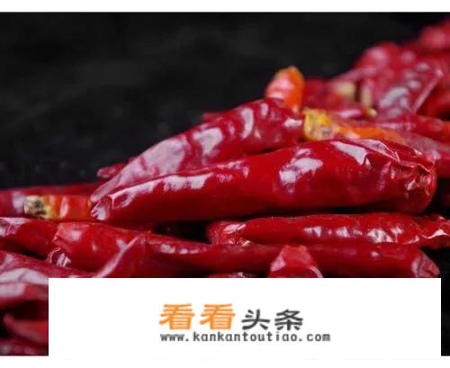 请教一下美蛙鱼头的配方和做法？