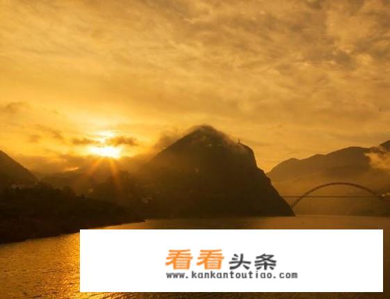 什么时候游三峡最好？