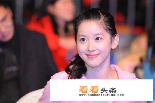 女领导喜欢你的动向？