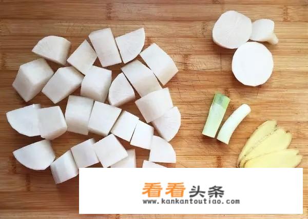 炖羊肉怎么做好吃又香？