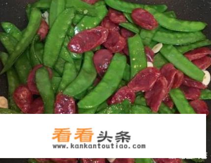荷兰豆炒香肠怎么做好吃？