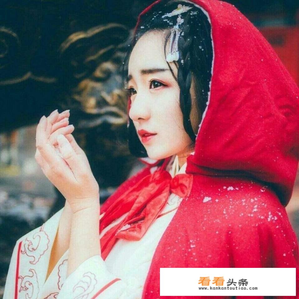 如何以“是啊，我不过是一个小小的侍妾罢了，又怎能与王妃相提并论呢！”为题写古风虐文？
