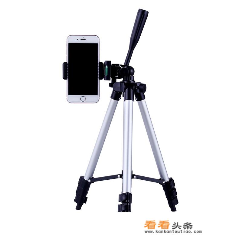 博主边走边拍用的是什么设备？