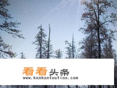 为什么电脑桌面壁纸不清晰很模糊？