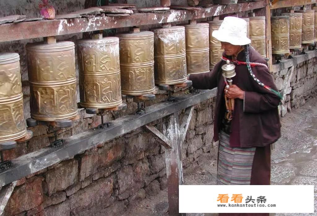 通麦有加油站吗？