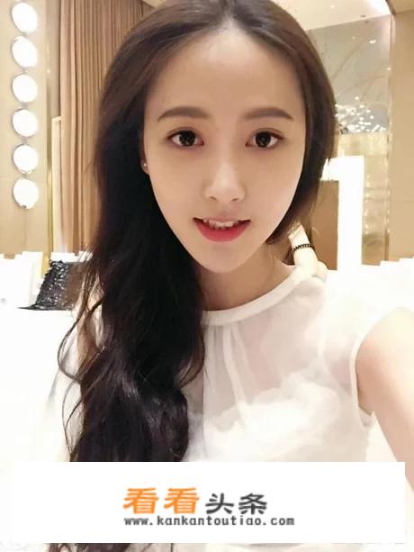 女子写耽美淫秽小说卖钱被判10年，量刑是否过重？