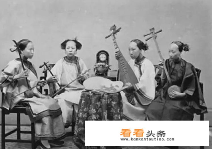 帝国时代4豪华版普通版区别？