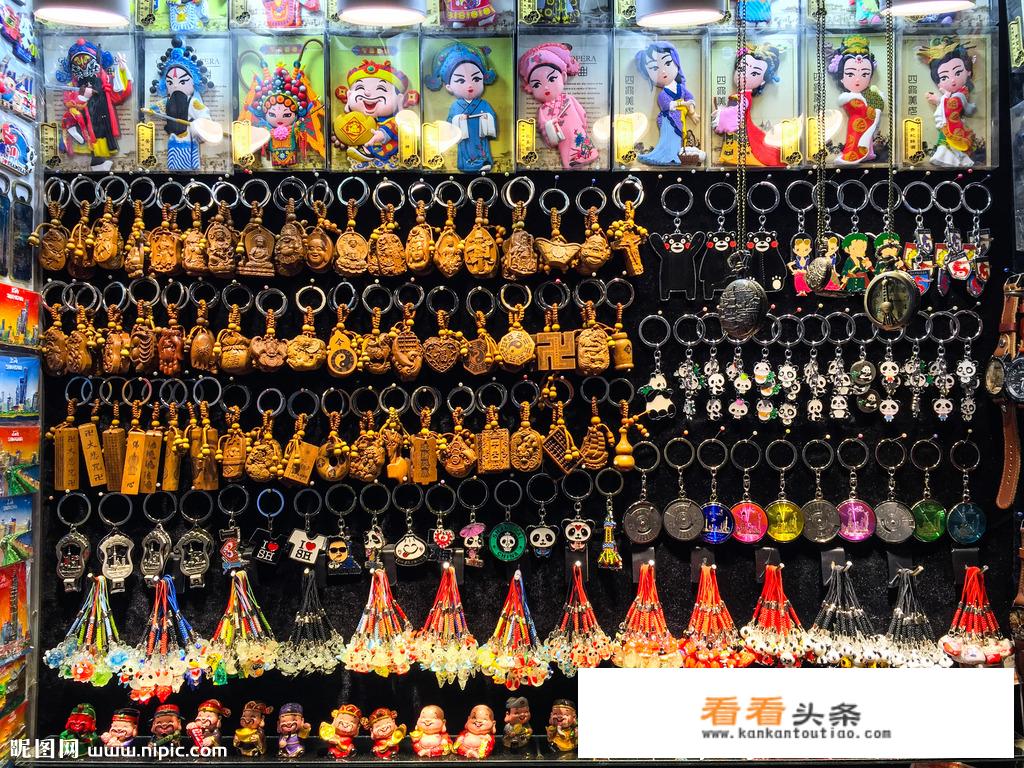 义乌小商品批发有起批量吗？他们都有自己的生产工厂吗？