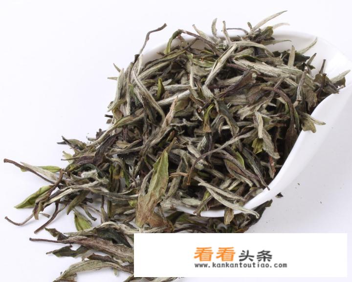 来几本三毛的小说推荐，更好有介绍？