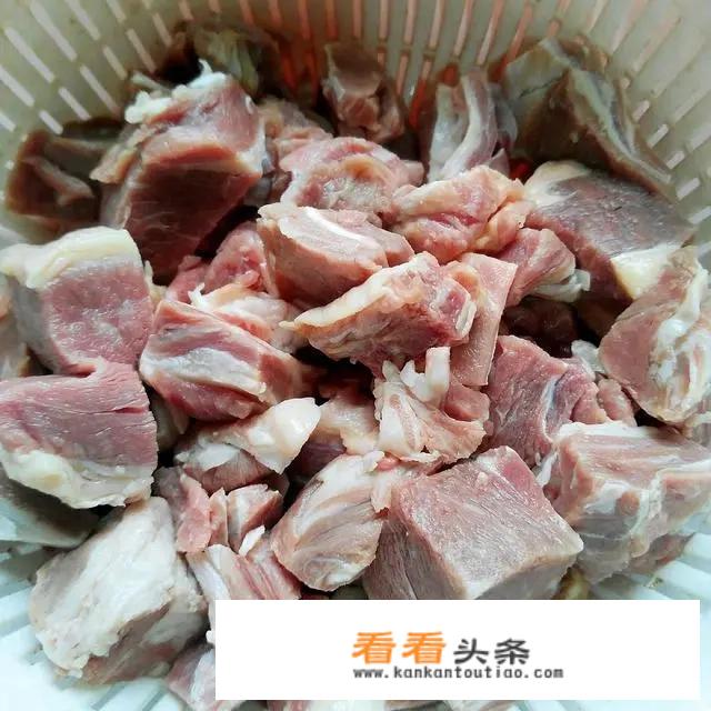 最顶级红烧牛腩做法？
