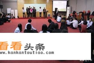 有没有适合在室内玩的集体小游戏，好玩一点的？