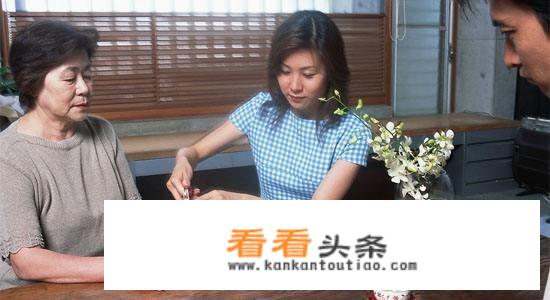 面对着不讲理的婆婆，我的理解与尊重却被孩子理解为懦弱，我该怎么办？面对不讲理婆婆与误解，如何平衡理解与坚持自我？