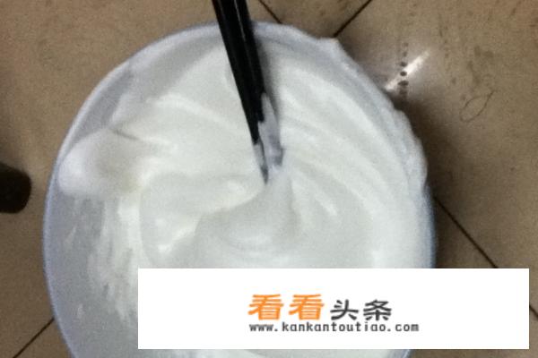 在家自制蛋糕的过程！用电饭煲简单做蛋糕？