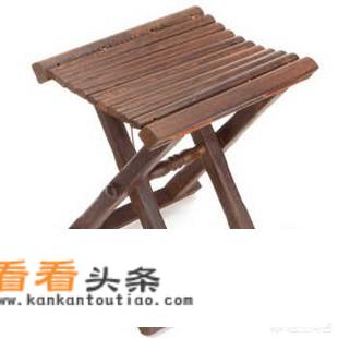 关于皇帝上朝气势的描写？
