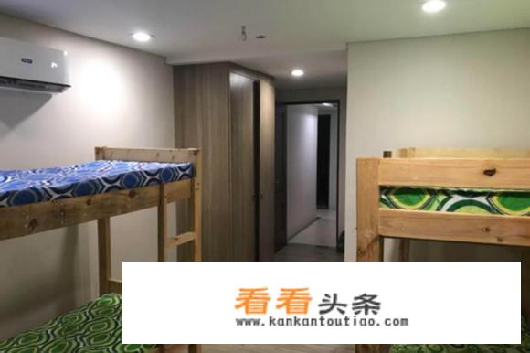 出国工作，月薪上万，每天工作10小时，一个月两天假，半年带薪15天休假。值得么？