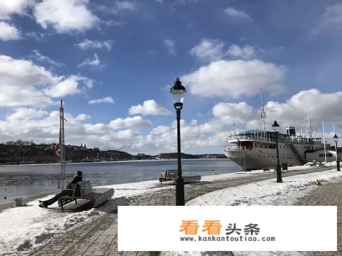 打算12月出国旅游，有什么地方可以推荐吗？
