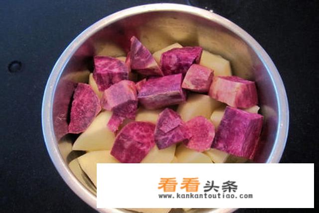 紫著洋芋饼的作法？
