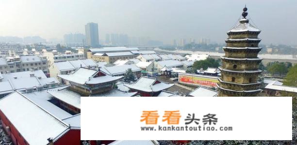 为什么一、二线城市的旅游业发展快？
