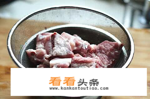 周妈妈粉蒸排骨的做法？