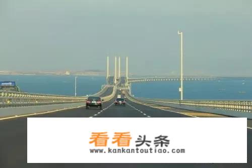 一个人旅行和结伴旅行有什么优点和缺点？