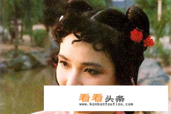 《红楼们》中薛蝌扔下有病的母亲，送妹进京完婚，之后就留在薛家，帮助薛姨妈管理家事，那么他的母亲结局如何？