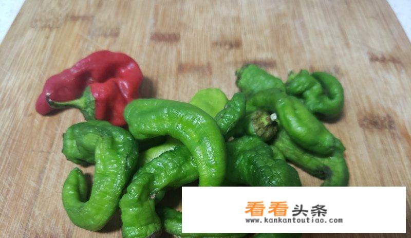 尖椒炒肉丝家常做法？
