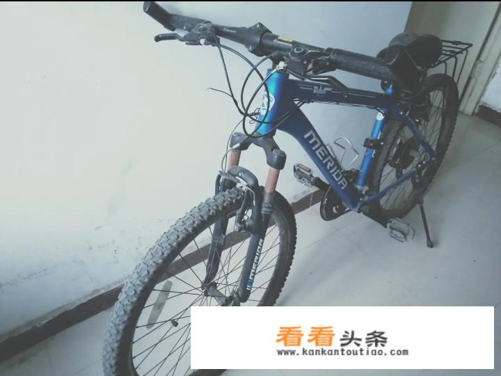 想出门旅行半个月，问大家，给我详细说一下需要带的所有东西？