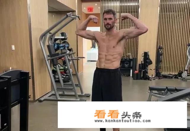 夸察完项目借机旅游如何报销？