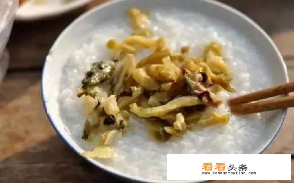 餐桌上哪3种中国式早餐，没营养还费钱，娃吃了积食还爱咳嗽？