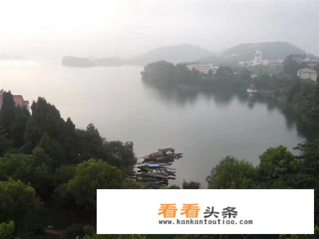 和团队一起旅游的感受？
