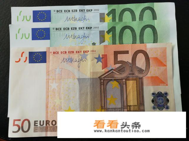 出国旅行怎么兑换外币最省钱？