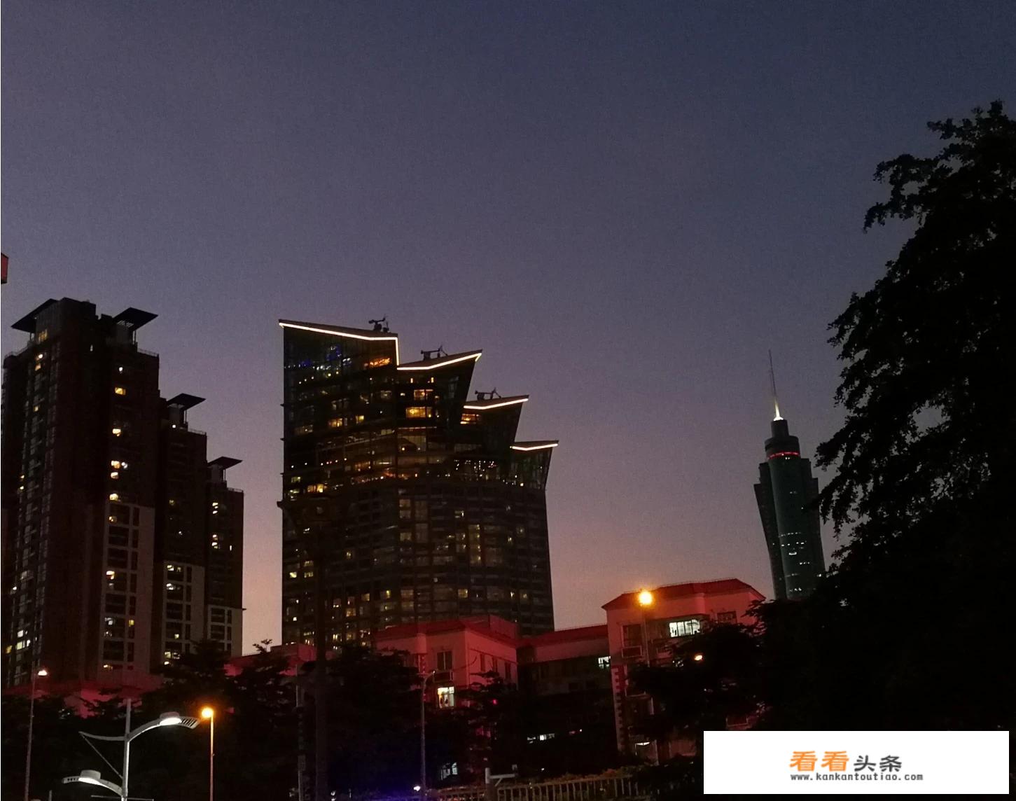 想在旅游景点开小吃店要办什么手续？