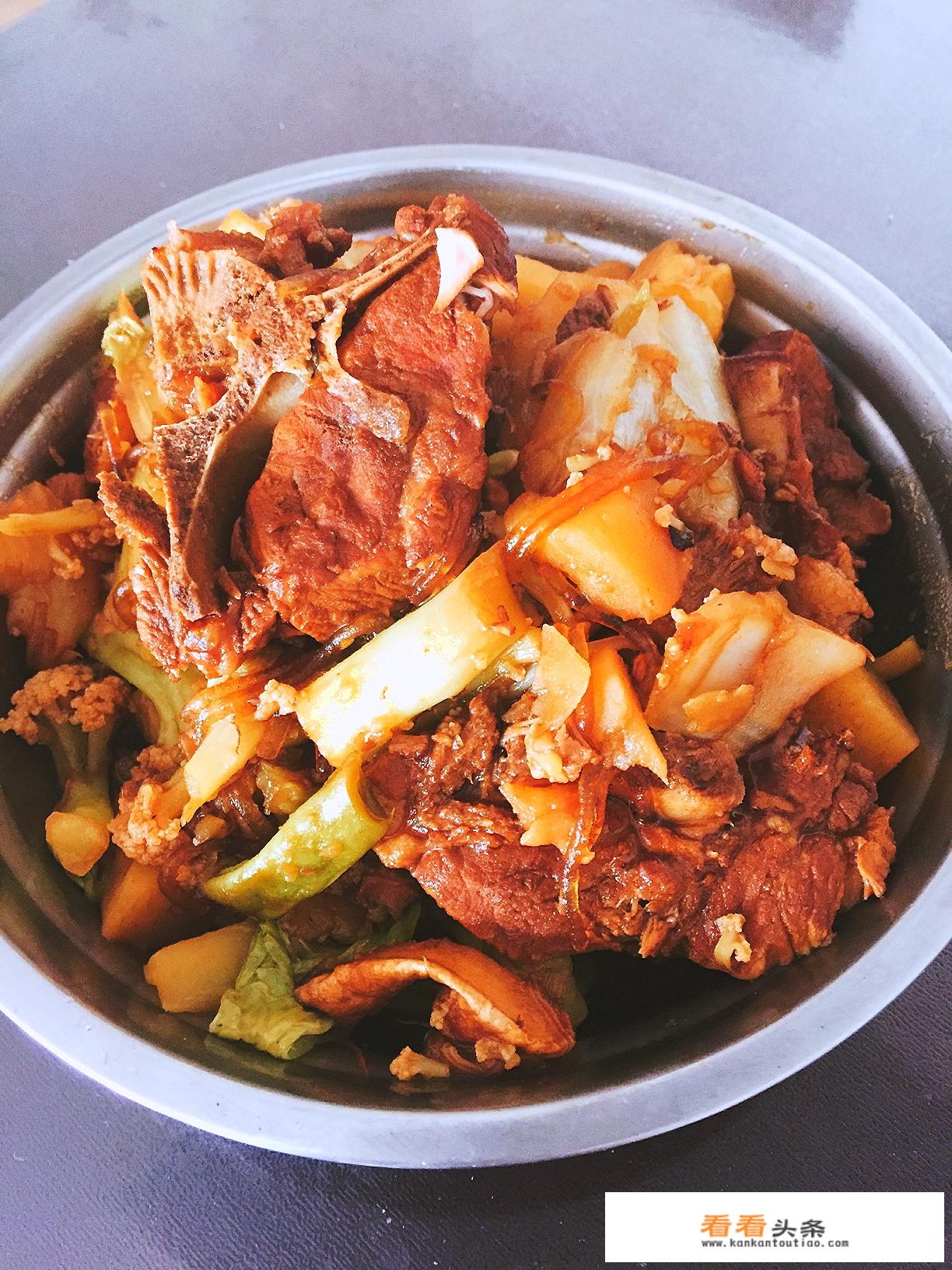 乡村食叔排骨炖土豆做法？