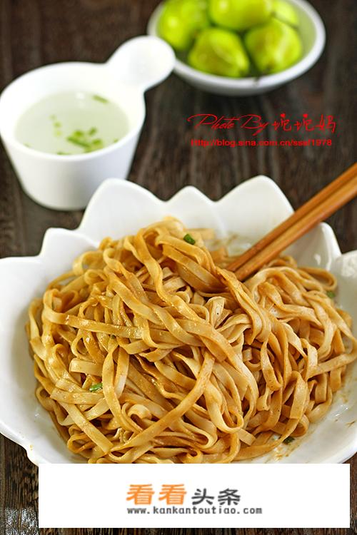 顺溜飘香拌面做法？