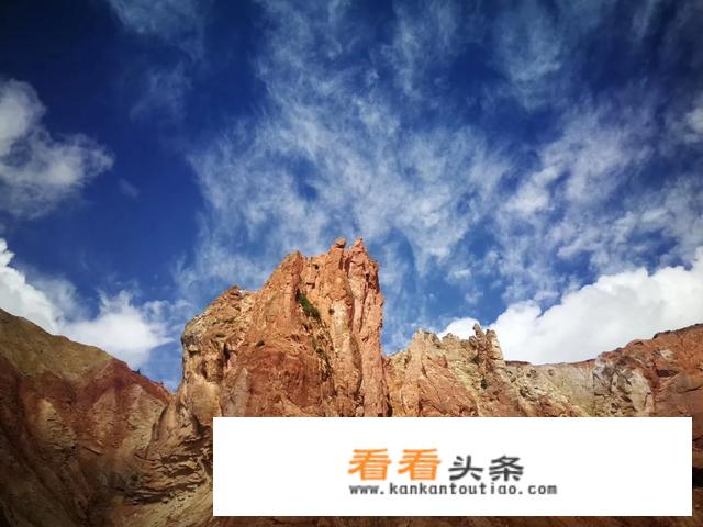 我想去青海和西藏，请问谁知道什么理想的旅游线路么？