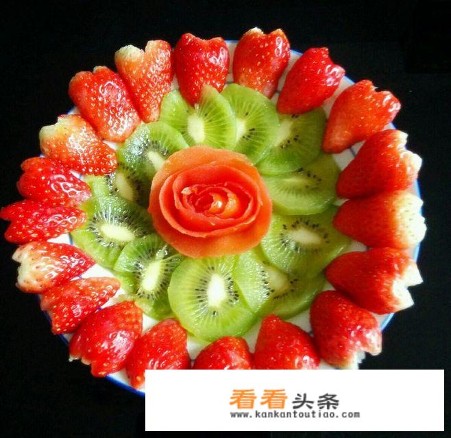 简单水果拼盘咋做？