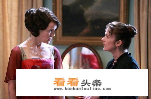 如何评价《唐顿庄园》中的贴身女仆莎拉·奥布莱恩？