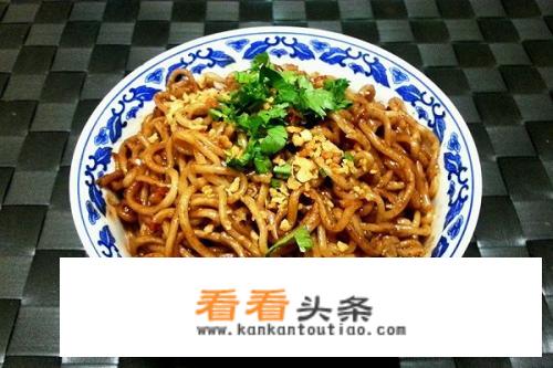 芝麻酱拌面的家常做法是什么？