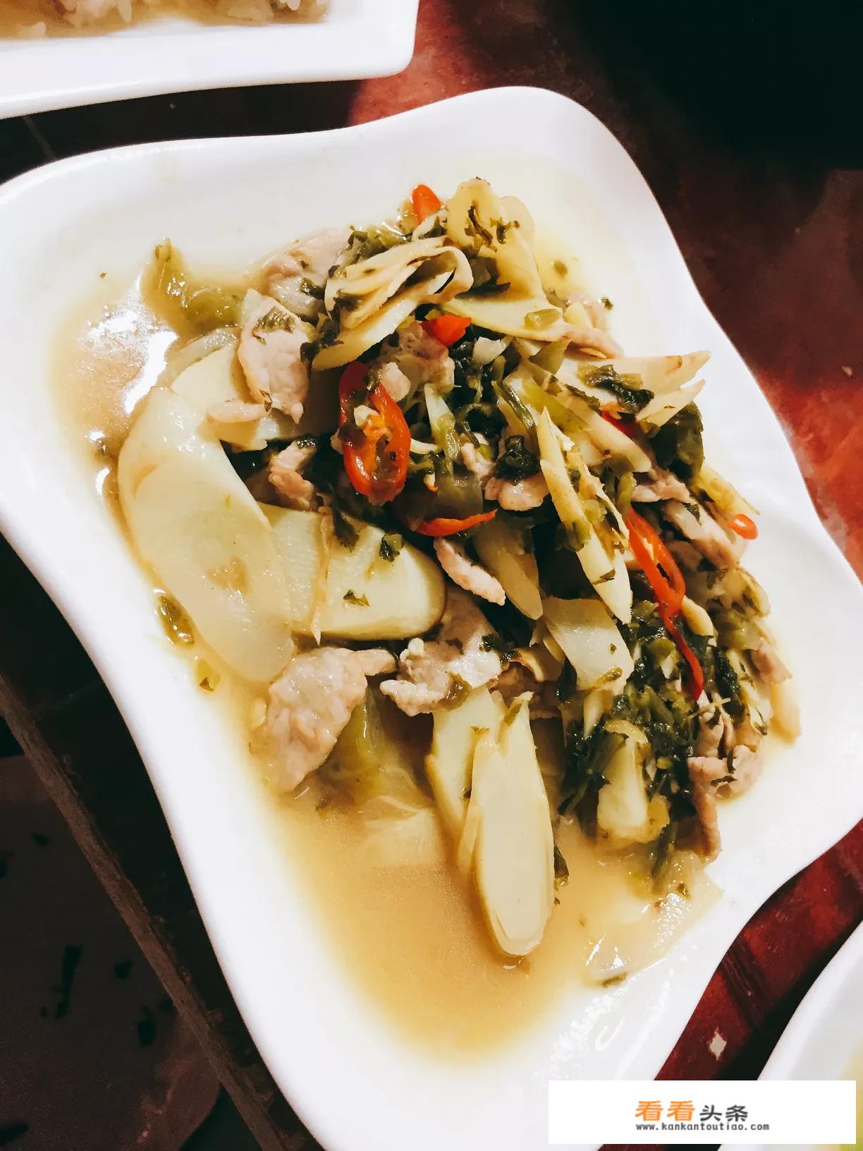 你会用手机百度查菜谱还是从专门的美食app找菜谱？