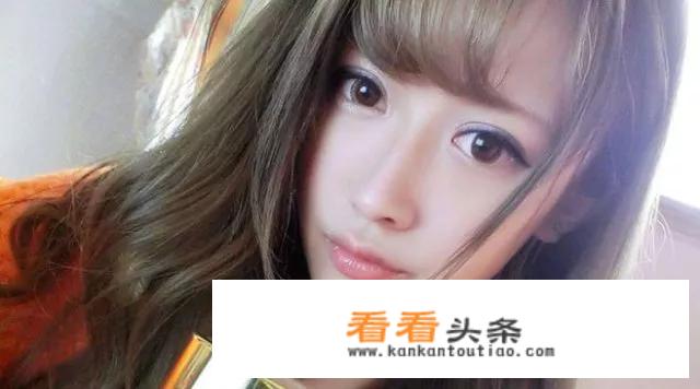 女孩不回消息导致男生非常焦虑，怎么做她会喜欢？如何让女孩喜欢并回应我，缓解焦虑？