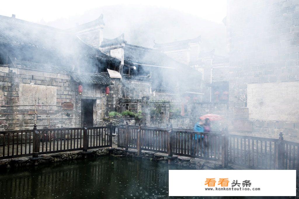 怀化旅游住哪个区域方便？