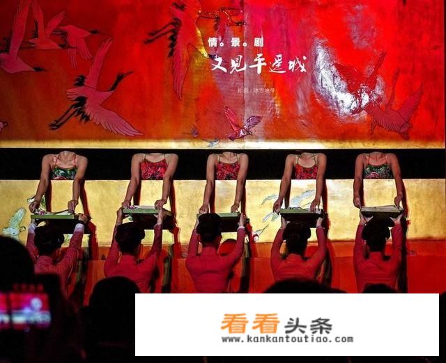 现在大力提倡文化与旅游融合，如何将优秀传统文化融入旅游？