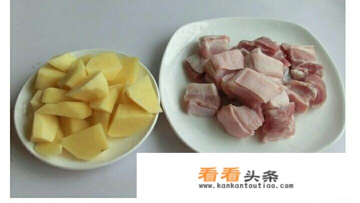 土豆炖肉带汤的家常做法？