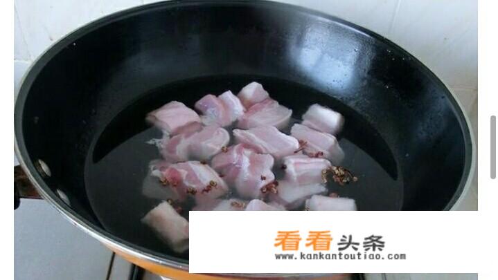 土豆炖肉带汤的家常做法？