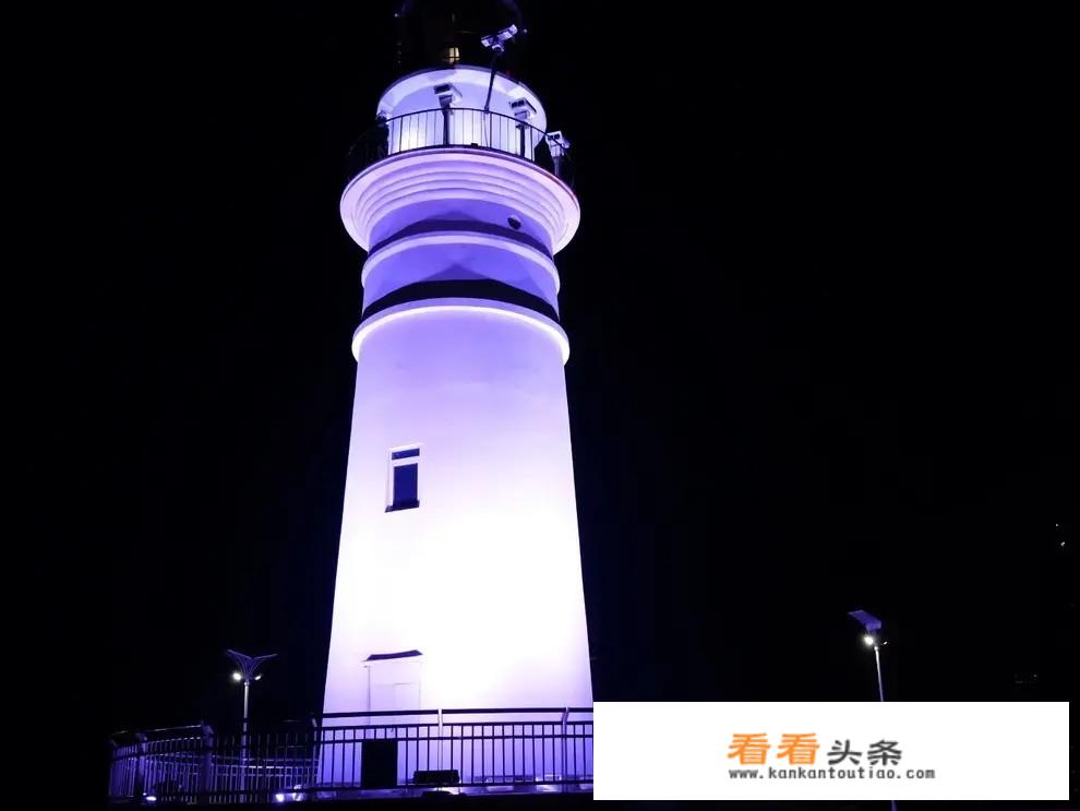 夏天青岛和厦门哪个更值得旅游？