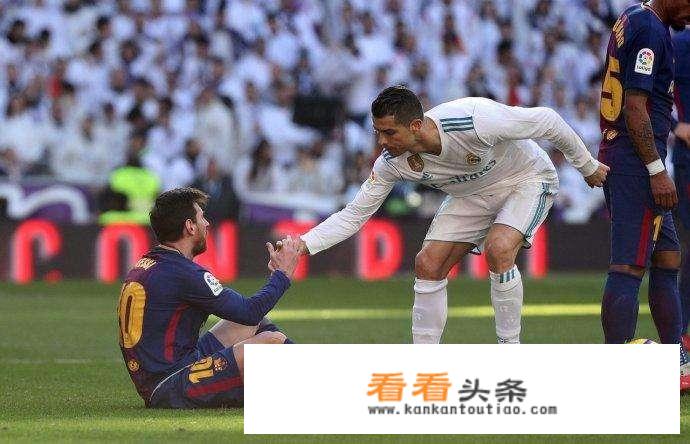 圆领长袖修身打底衫配什么款式的外套？