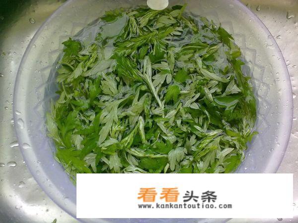 艾叶煮鸡蛋的做法？