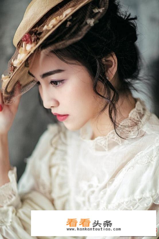 无限遐想的背影，如何在旅行中帮女友拍出美照？