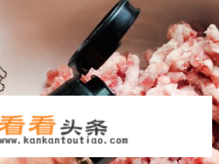 清蒸狮子头的正宗做法不油炸？